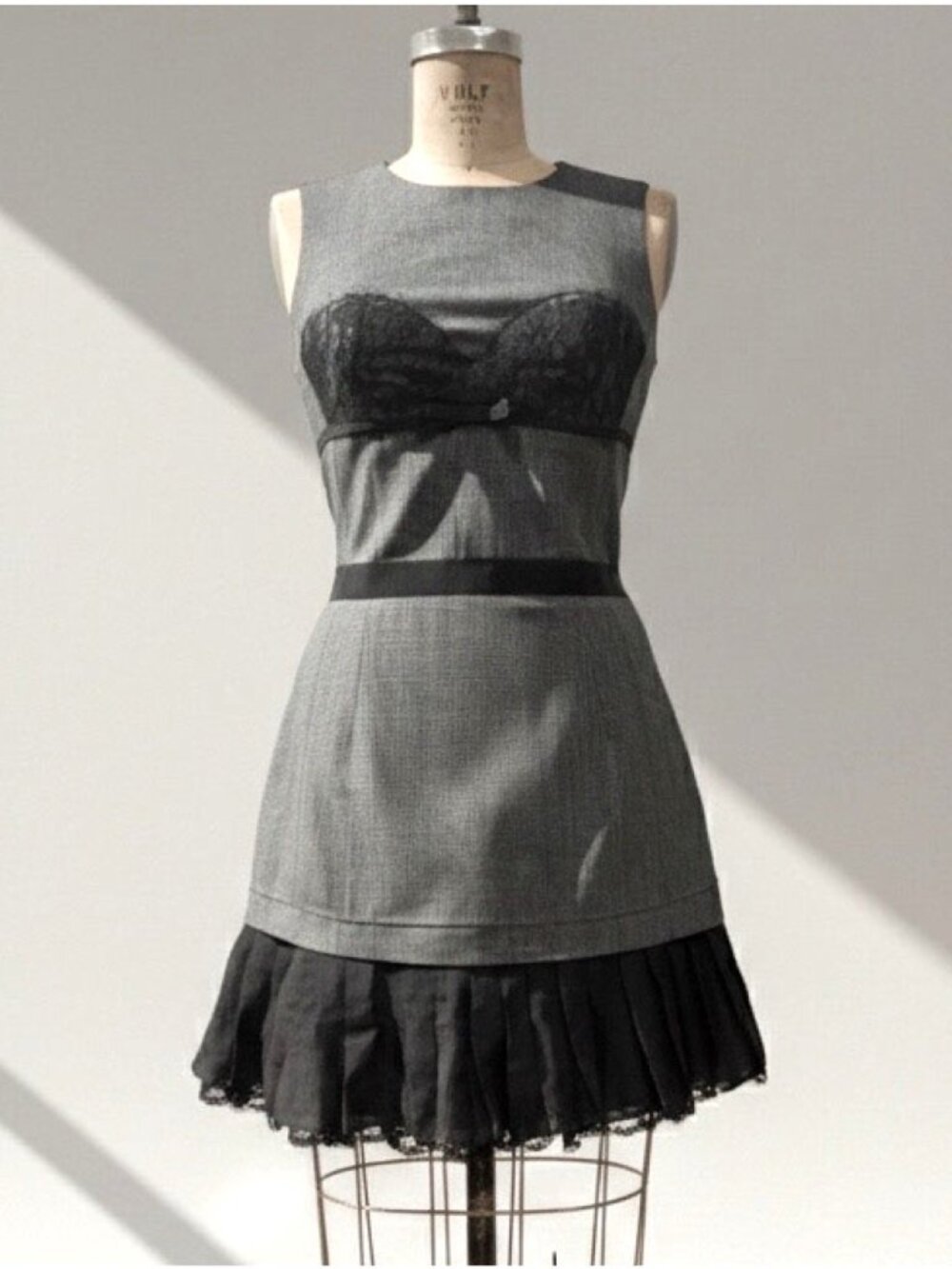 D&G Dolce & Gabbana Wool Silk Lace Bustier Mini Dress IT 42 Y2K Grey Ruffle Hem